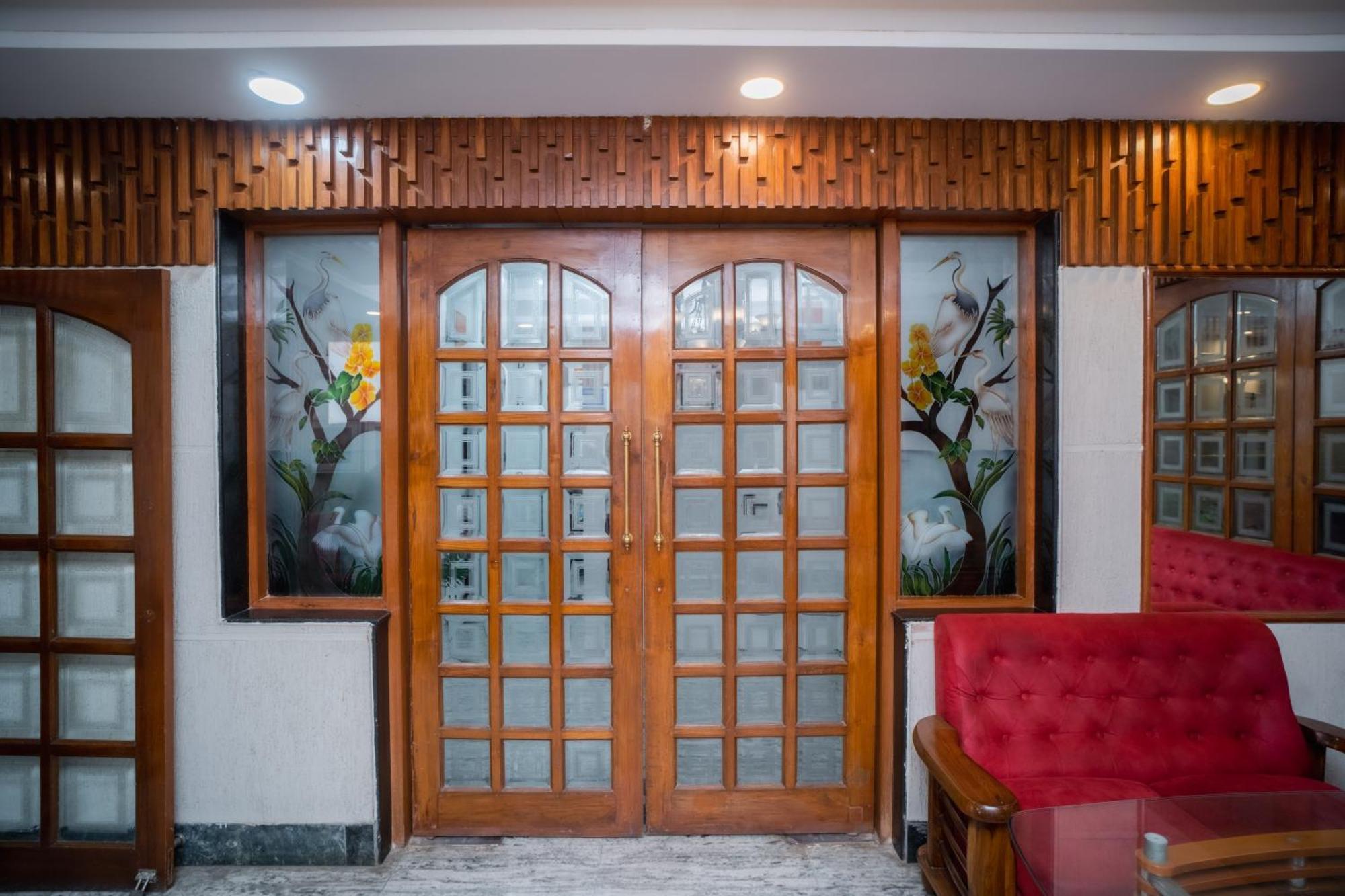 Pearl Courtyard Dormitory バラナシ エクステリア 写真